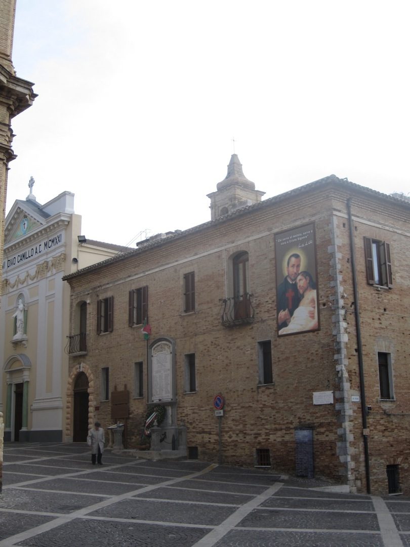 St. Camillus de Lellis' church and museum, Bucchianico (2).JPG